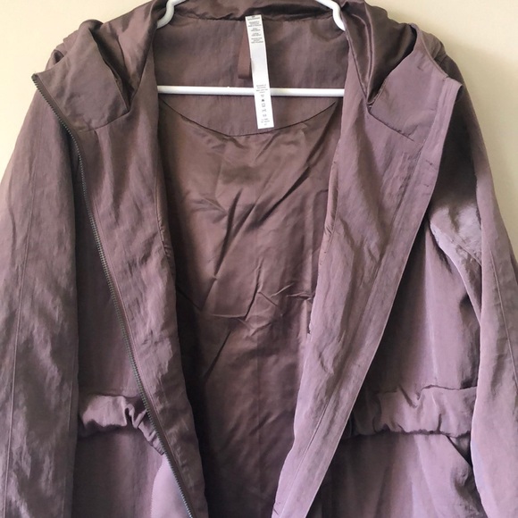 Lululemon new moves jacket - Picture 3 of 14